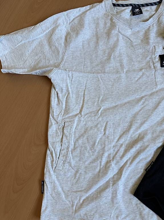 New Balance T-shirt: New Balance T-Shirts Grösse L – Usato da Riehen venduto da jac_f2nl 2
