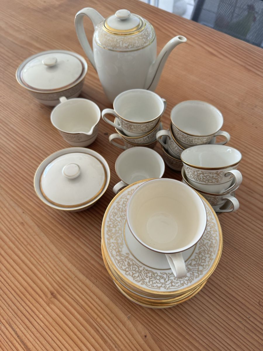 Set di piatti: Kaffeeservice, Geschirrset,Langenthal , Golddekor – Usato da Lanzenhäusern venduto da Galaa 6