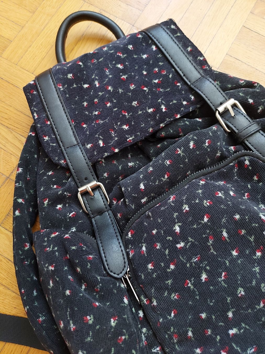 Kleiderpakete: Jacke, Kleid, Rucksack – Neu (gemäss Beschreibung) aus Brig von Mak_s2v9 7