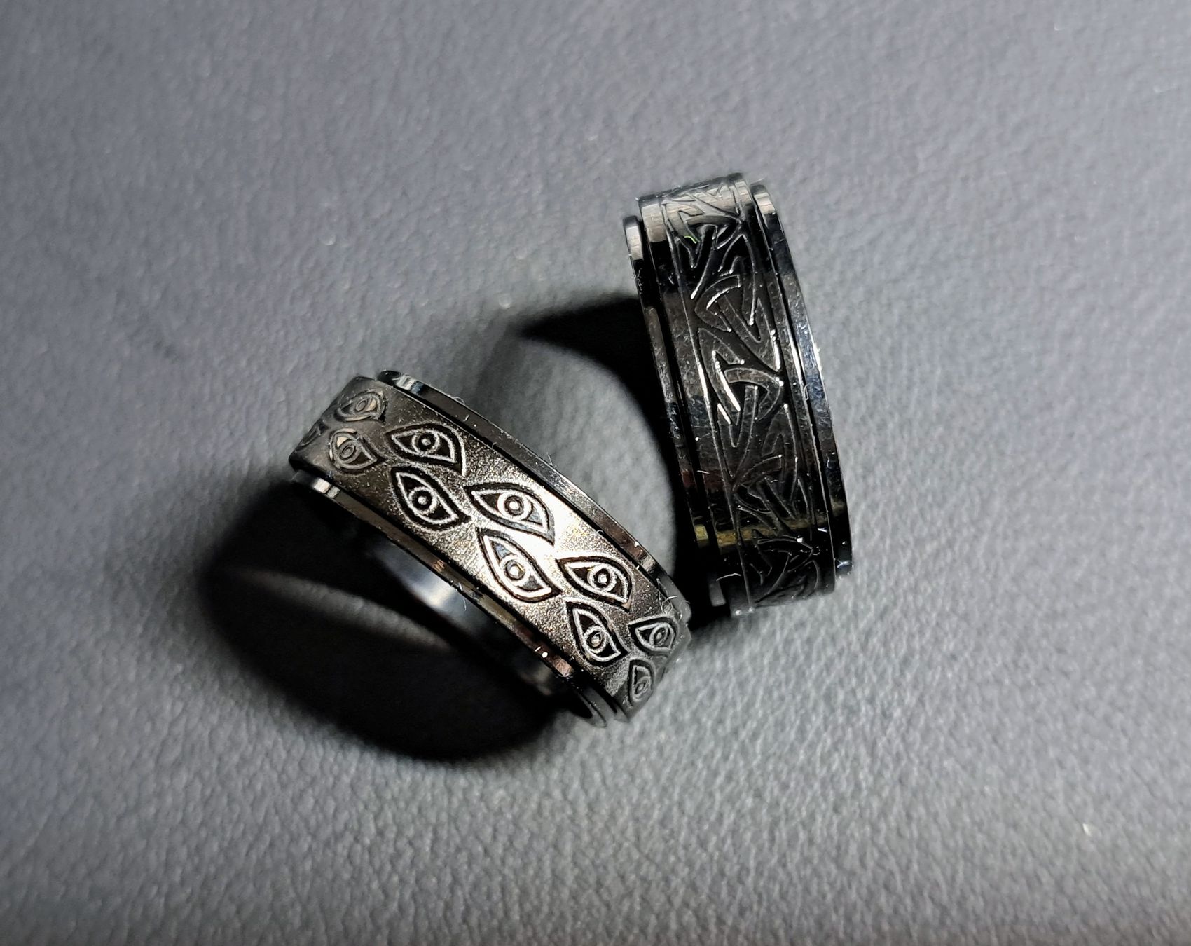 Anelli: Schwarze Ringe, Durchmesser 2cm, Spinning – Nuovo (secondo la descrizione) da Dübendorf venduto da Paritae