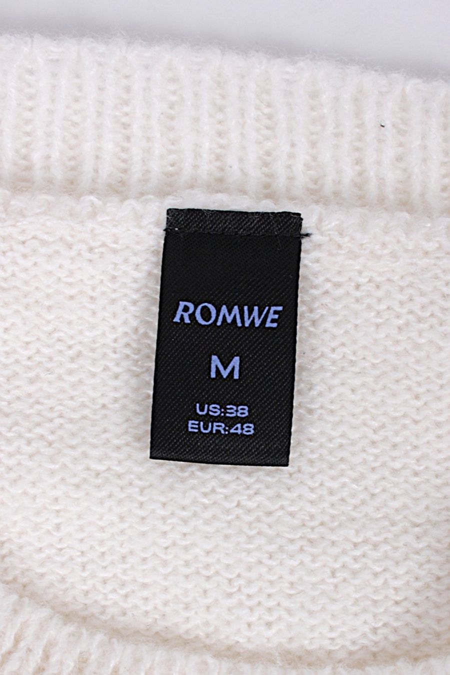 Pulls & Sweat-shirts: ROMWE Strickpullover weiss mit roten Herzen Gr. M – D'occasion à Zollikofen par Restwert_Zollikofen 4