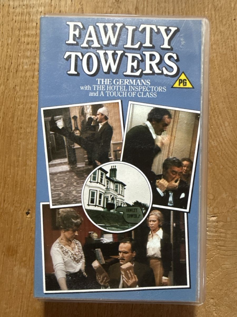 Alle VHS: Fawlty Towers - VHS – Gebraucht aus Suen (St-Martin) von Tildi01 1