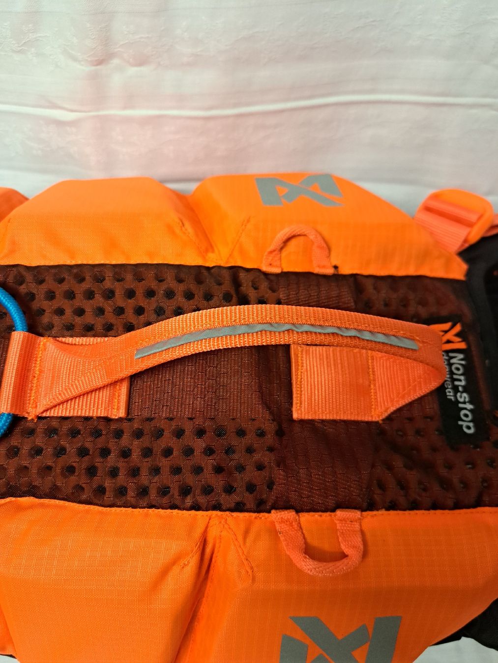 Schwimmwesten: Non-stop Dogwear Schwimmweste, Gr 3 (oder Gr 4) – Neu (gemäss Beschreibung) aus Adligenswil von ala_xc8k 3