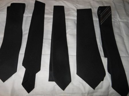 Schwarze Krawatten, 5 Stück, verschiedene Marken, Top Zus...