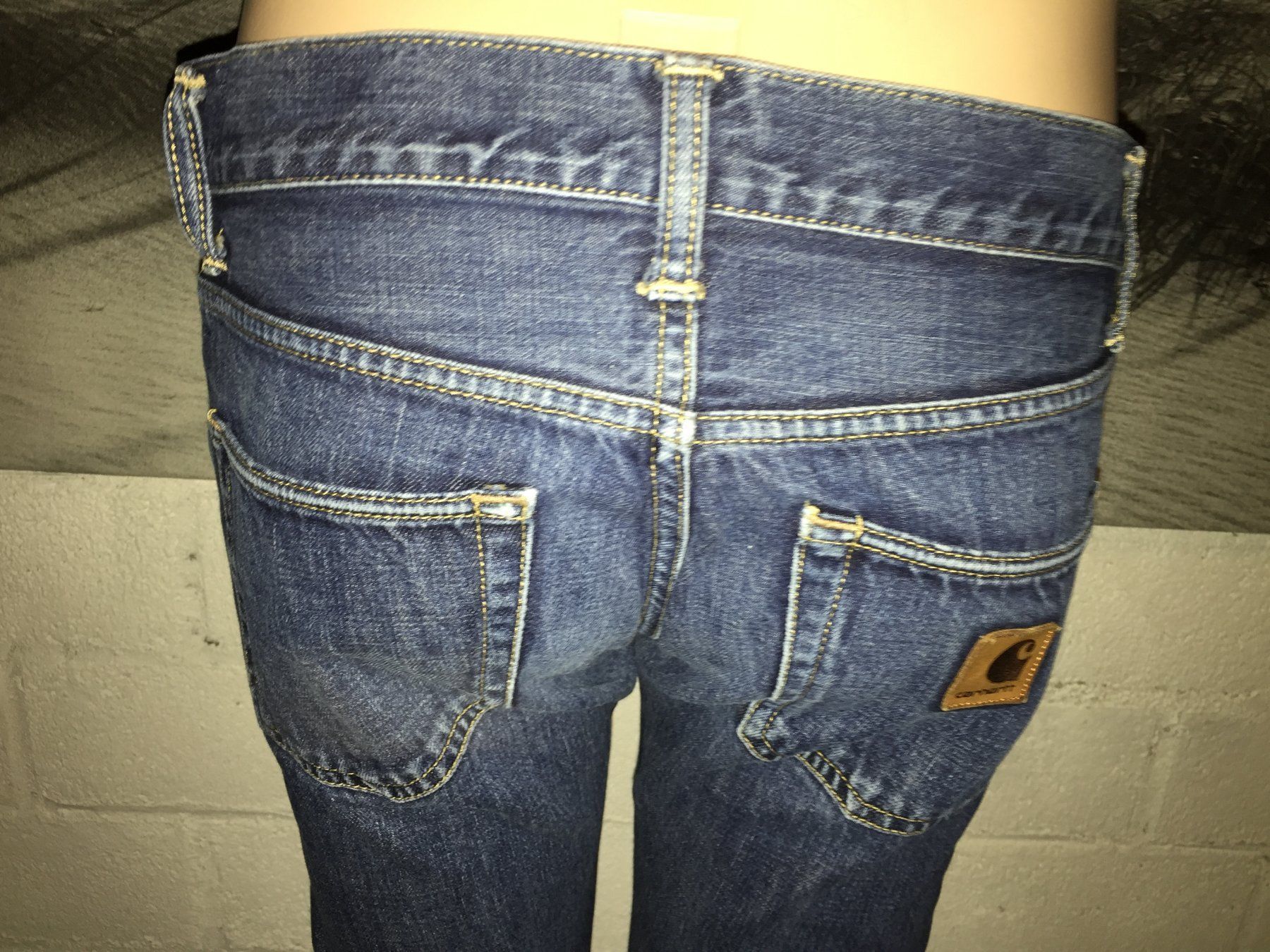 Carhartt Jeans: CARHARTT Jeans    Taille / Grosse S – D'occasion à Cossonay-ville par Super-Price-Quality 8