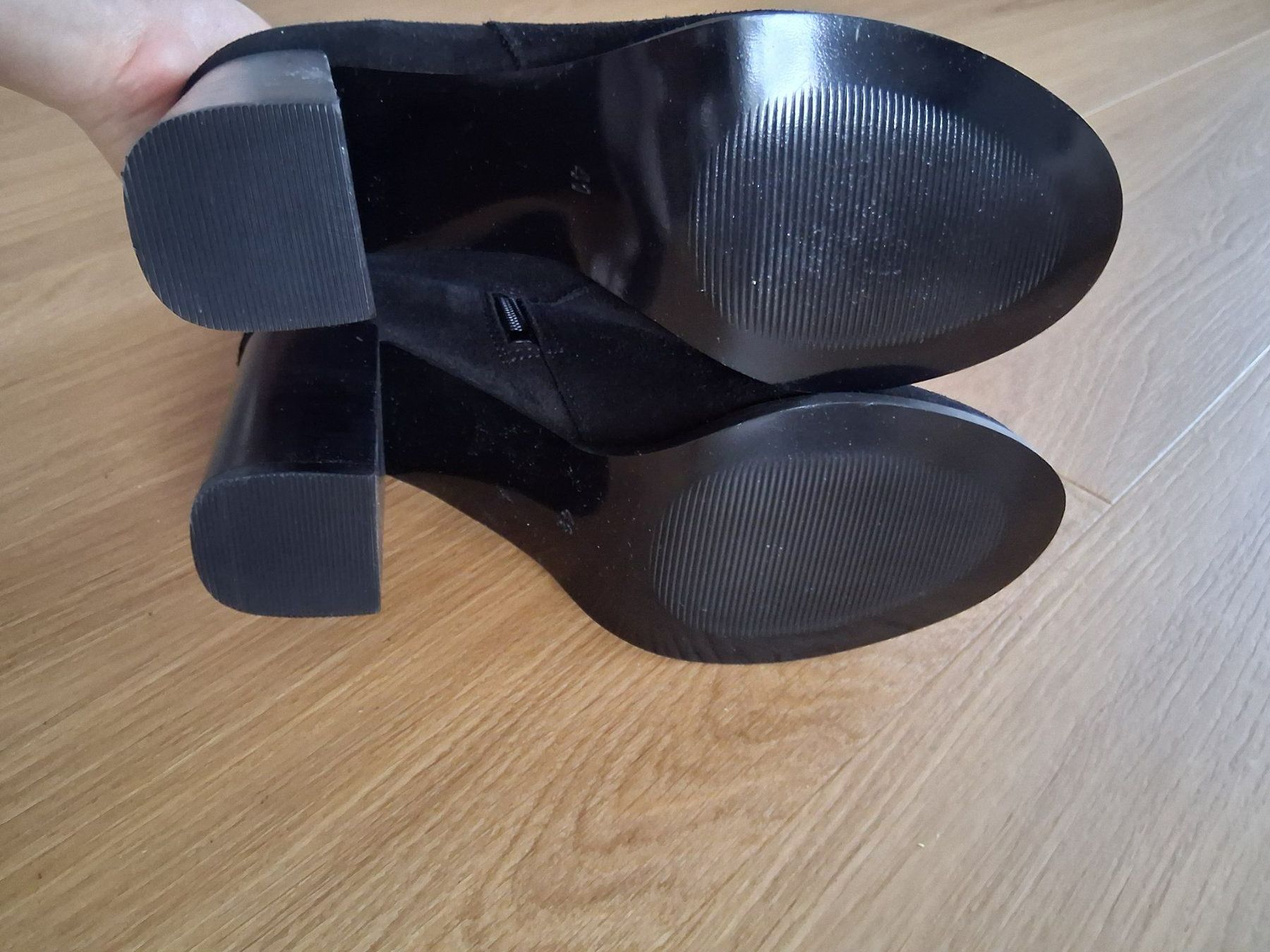 Scarpe da donna: Wildlederstiefel Gr. 41 – Nuovo (secondo la descrizione) da Lengnau AG venduto da Nathi88 3