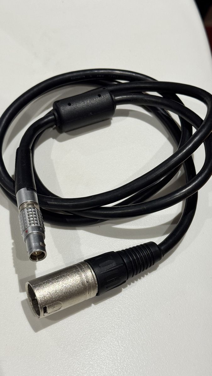 Cavi: ARRI 4-pin - XLR power cable – Usato da Basel venduto da StevieMichelsen