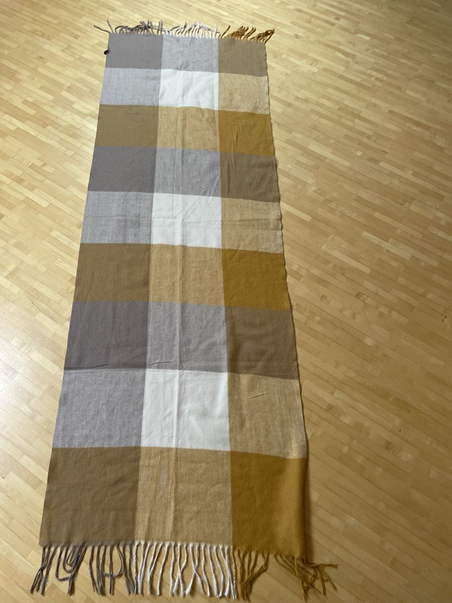 Foulard & Sciarpe: Winter schal – Nuovo e nell'imballaggio originale da Beromünster venduto da Moritz0112 1