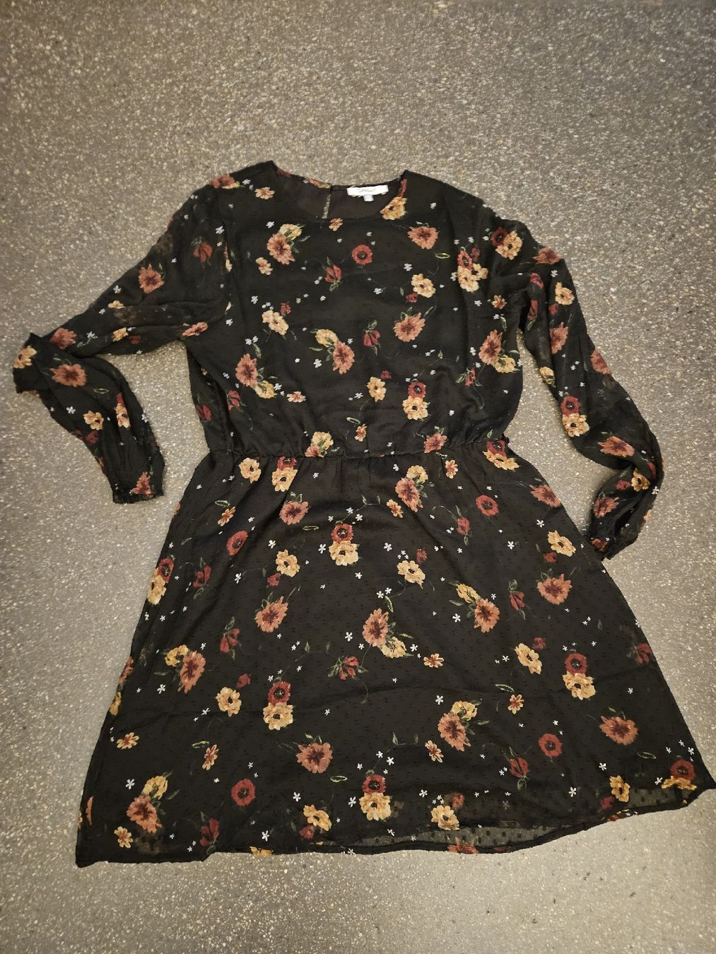 Only Vestiti: Only Kleid, Grösse L, Blumenmuster schwarz – Nuovo (secondo la descrizione) da Anwil venduto da tamoos 2