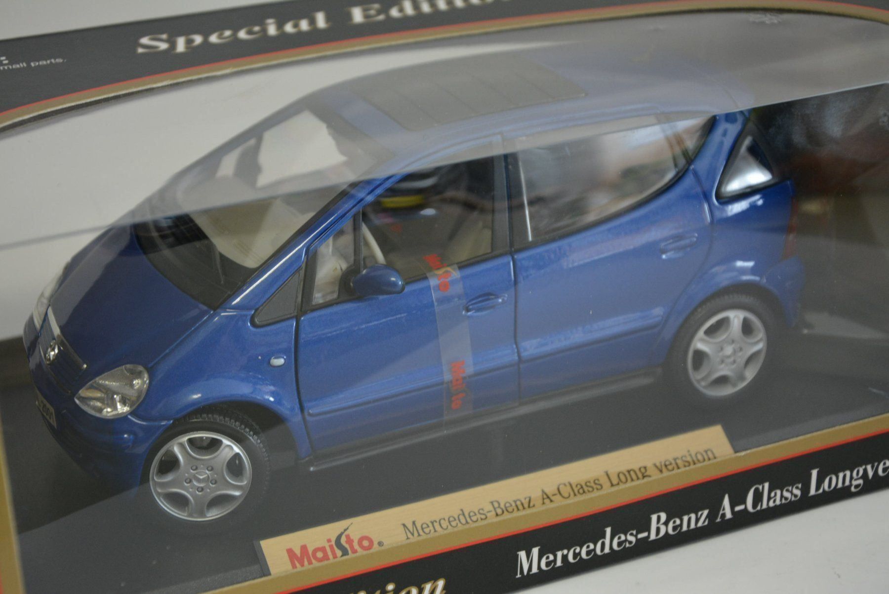 Mercedes-Benz Modellini d'auto: Mercedes-Benz A-KLasse Long Version 1:18 – Nuovo e nell'imballaggio originale da Goldach venduto da Feivel9 1