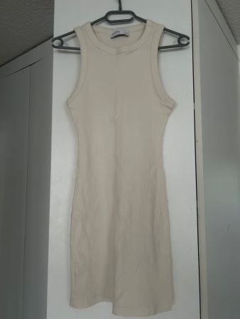 Bershka Rippkleid beige Grösse S gebrauchter Zustand