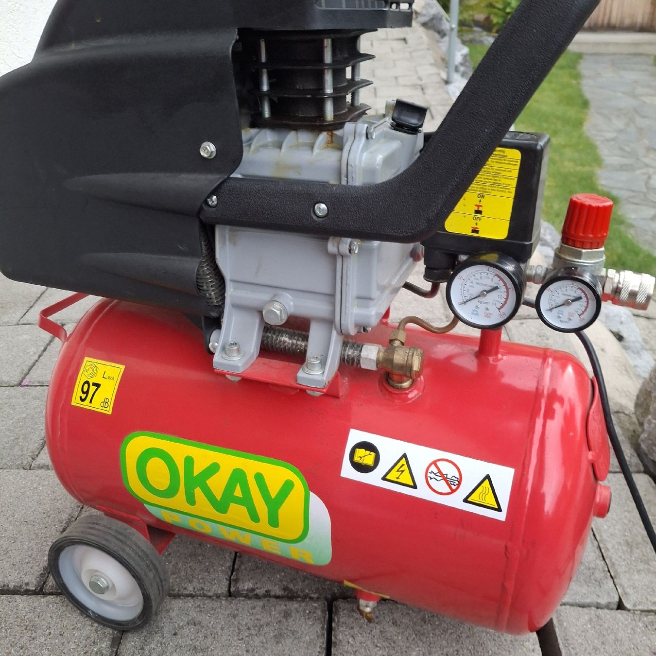 Kompressoren: Kompressor 8 bar  – Defekt aus Homberg b. Thun von ittunk