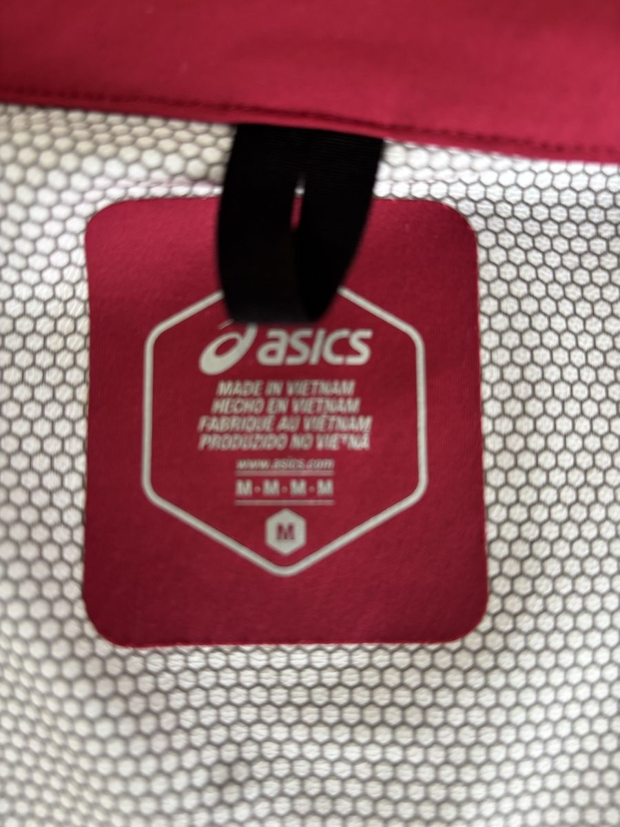 Asics Giacche: Asics Laufjacke – Usato da Nänikon venduto da Elements4 4