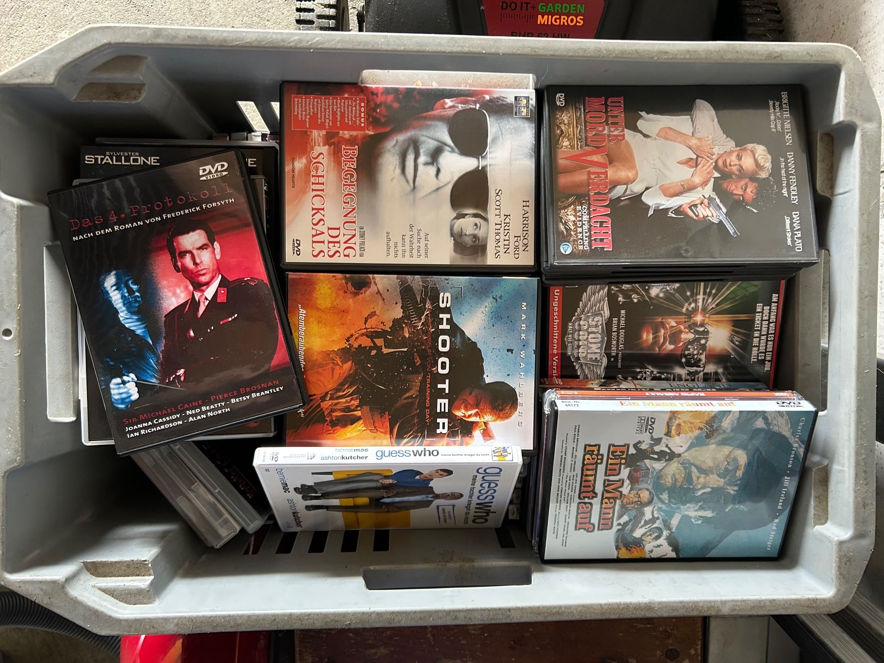 Tous les DVDs: DVD Sammlung – D'occasion à Mörigen par Knopf63
