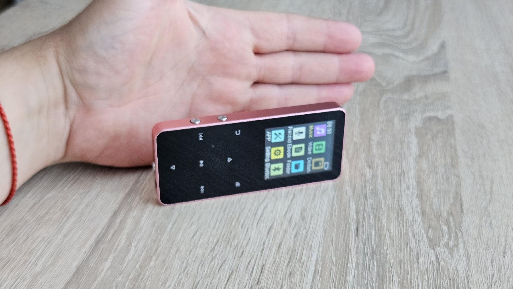 Sistemi audio & multimediali: MP3-Player – Usato da Jona venduto da vik_j6r6