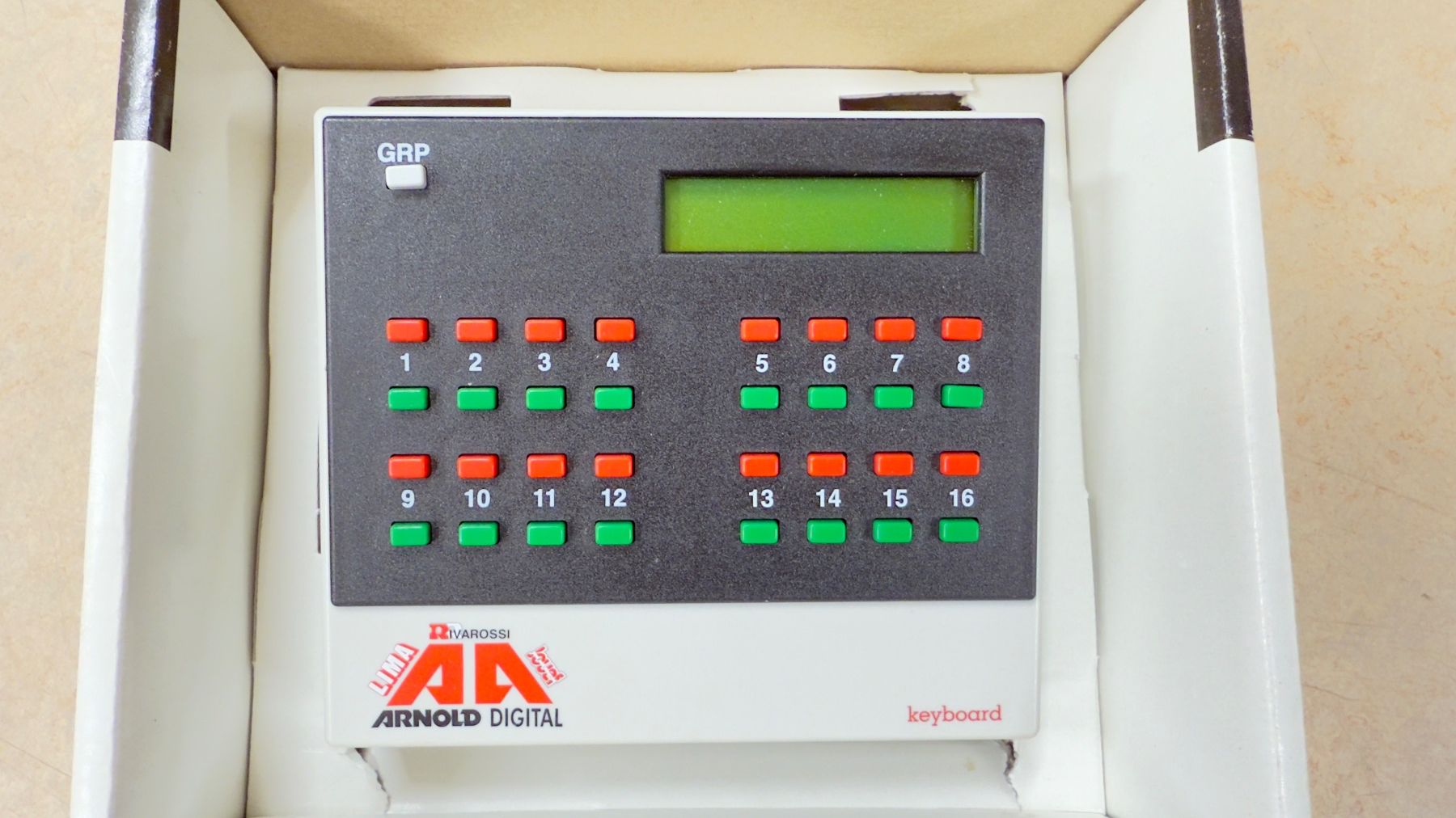 Arnold Modellini di ferrovie: Arnold Digital Keyboard 86220 – Usato da Windlach venduto da Kelebra