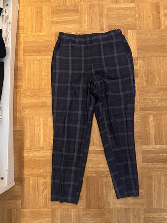 Trendige karierte Hose von Primark, Grösse 38, neuwertig
