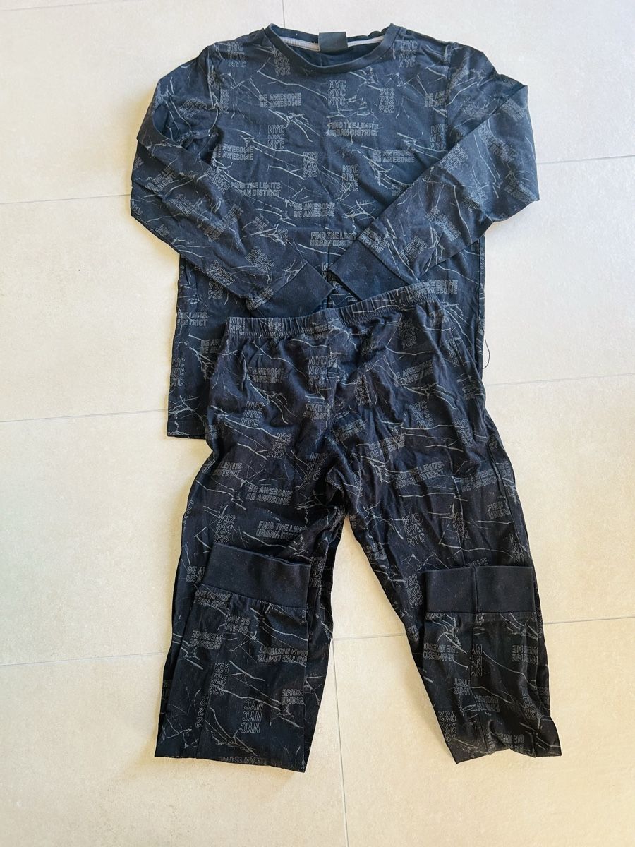 C&A Pyjamas & Ähnliches: Pyjama C&A – Gebraucht aus Founex von etswang