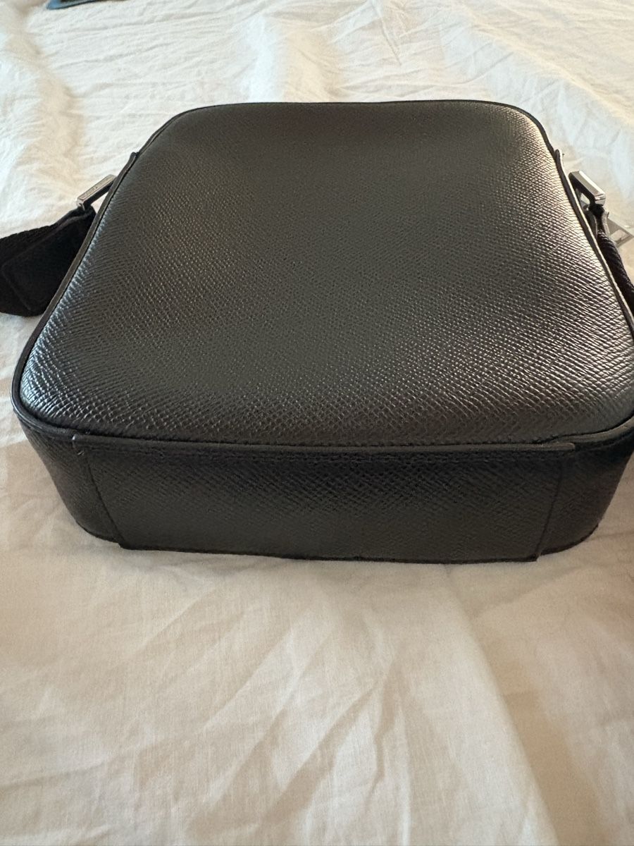 Hugo Boss Borse: Borsa Hugo Boss Nuova  – Nuovo e nell'imballaggio originale da Davesco-Soragno venduto da dvf_7h6d 2