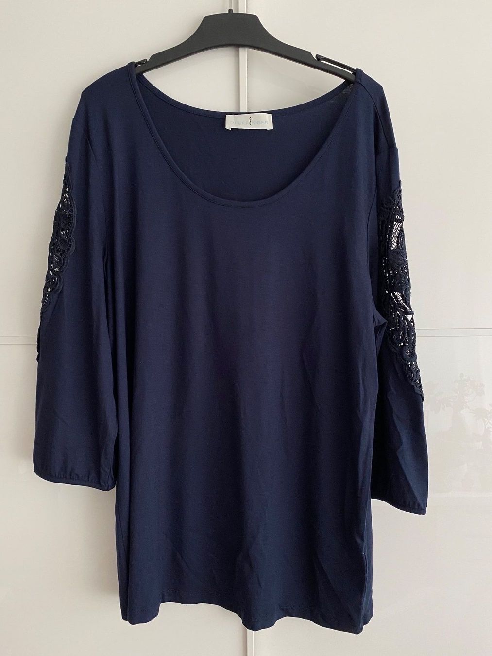 Pullover & Sweatshirts: Pfeffinger Pullover mit Spitze, neuwertig, Grösse 42/44 – Neu (gemäss Beschreibung) aus Winterthur von marisole4