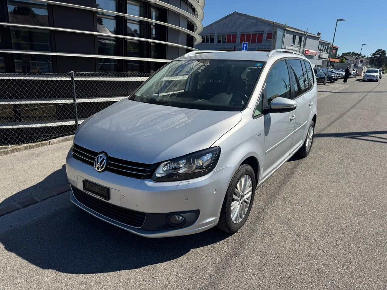 VW Automobili: VW Touran 7 places – Usato da Gland venduto da Duvernay01