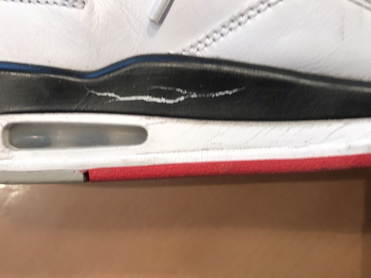 Jordan Herrenschuhe: Nike Air Jordan 4 Retro, Grösse 38 – Gebraucht aus Mauren von nfr_8pxy 9