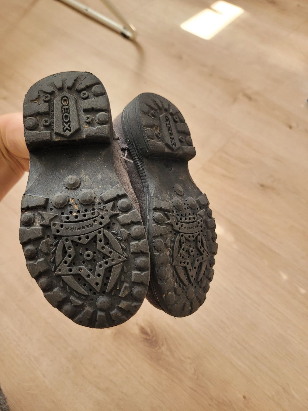 Geox Chaussures filles: Schuhe Geox Gr. 25 – D'occasion à Lupsingen par sta_wgg5 5