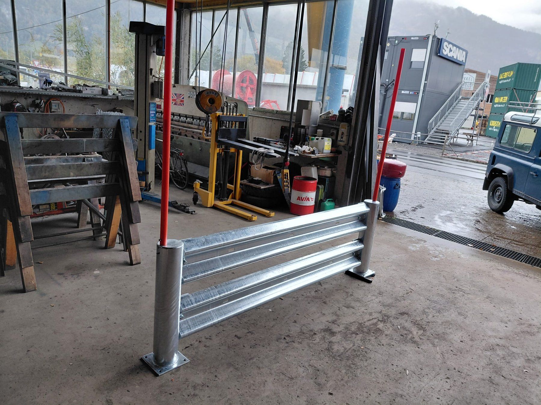 Balustrades: Leitplanke mit Pfosten – D'occasion à Seewen SZ par Muhans 6