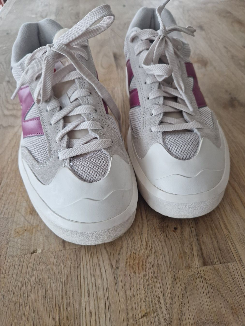 New Balance Damenschuhe: New Balance Sneaker CT302RP, Gr 40 – Gebraucht aus Stettfurt von ter_5dtb