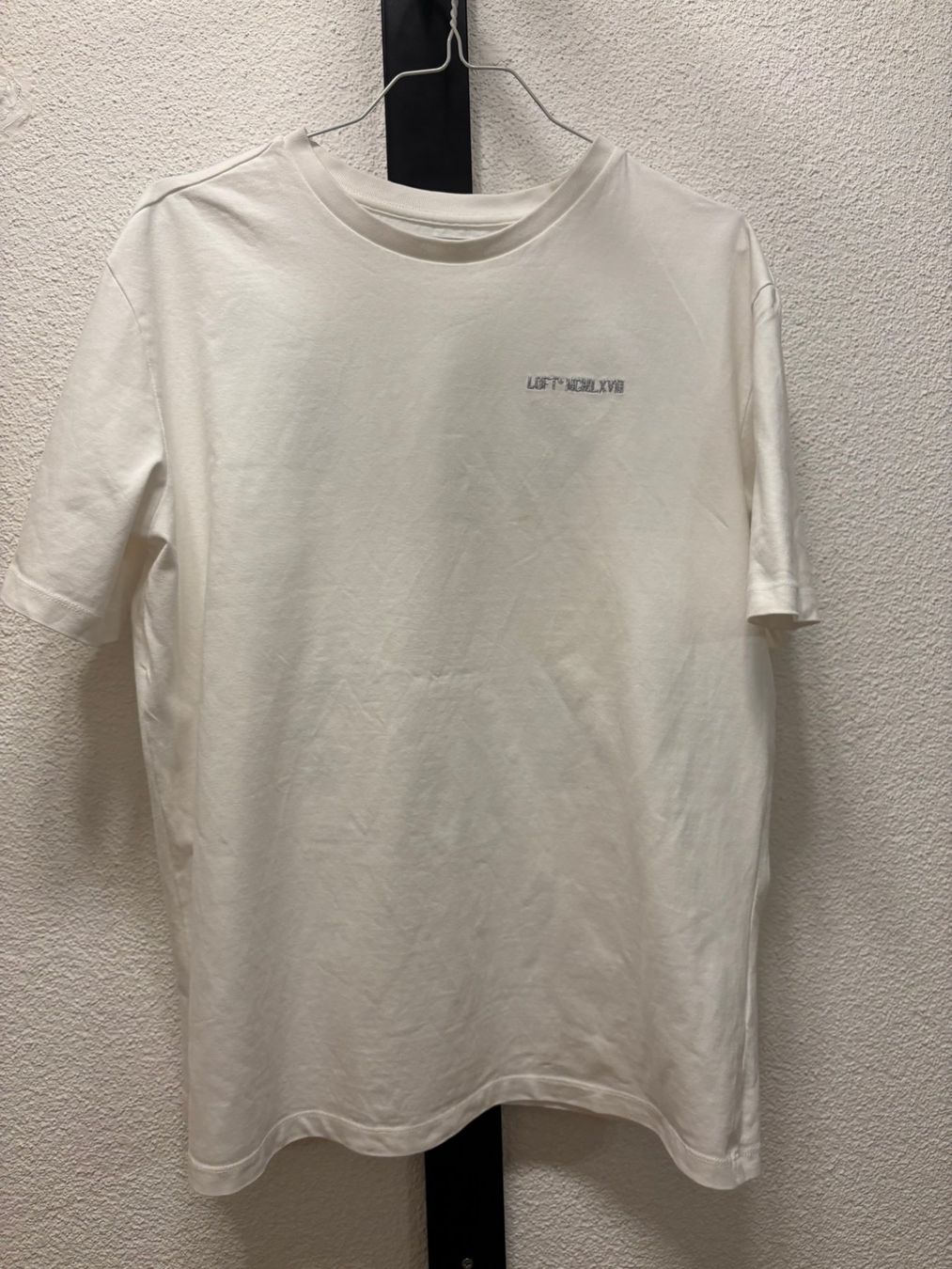 T-shirt: Loft T-Shirt Unisex – Nuovo (secondo la descrizione) da Stallikon venduto da ulv_k7jj