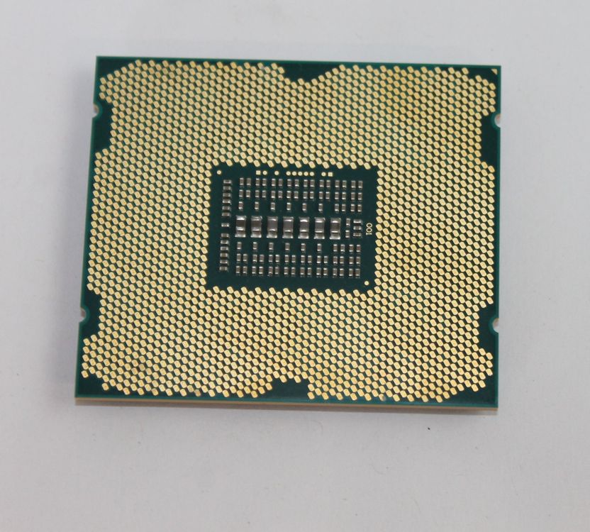 Server CPU Intel Xeon E5 - 2650V2 2.60GHz | Kaufen auf Ricardo