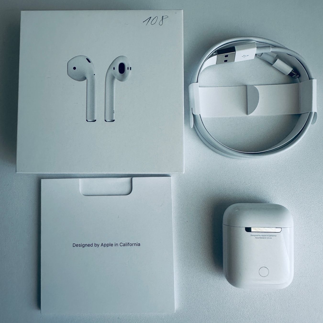 Apple Cuffie: Original Apple AirPods 2 Kopfhörer Wireless Lightning Kabel – Usato da Basel venduto da MY.AIRPODS.SHOP