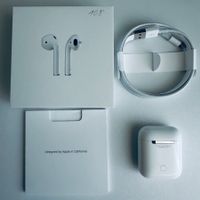 Original Apple AirPods 2 Kopfhörer Wireless Lightning Kabel