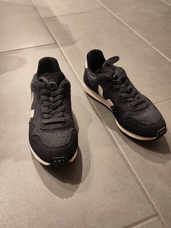 Scarpe da donna: Veja Damenschuhe  – Usato da Rupperswil venduto da edi_rf26 1