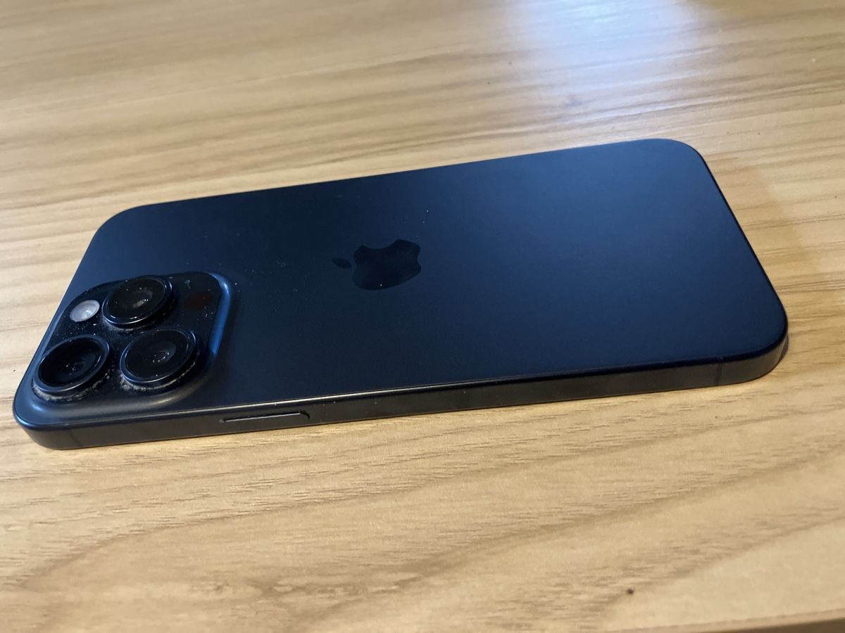 Apple Handys / Smartphones: iPhone 15 pro max , defekt – Gebraucht aus Maracon von hue_6sb7 1