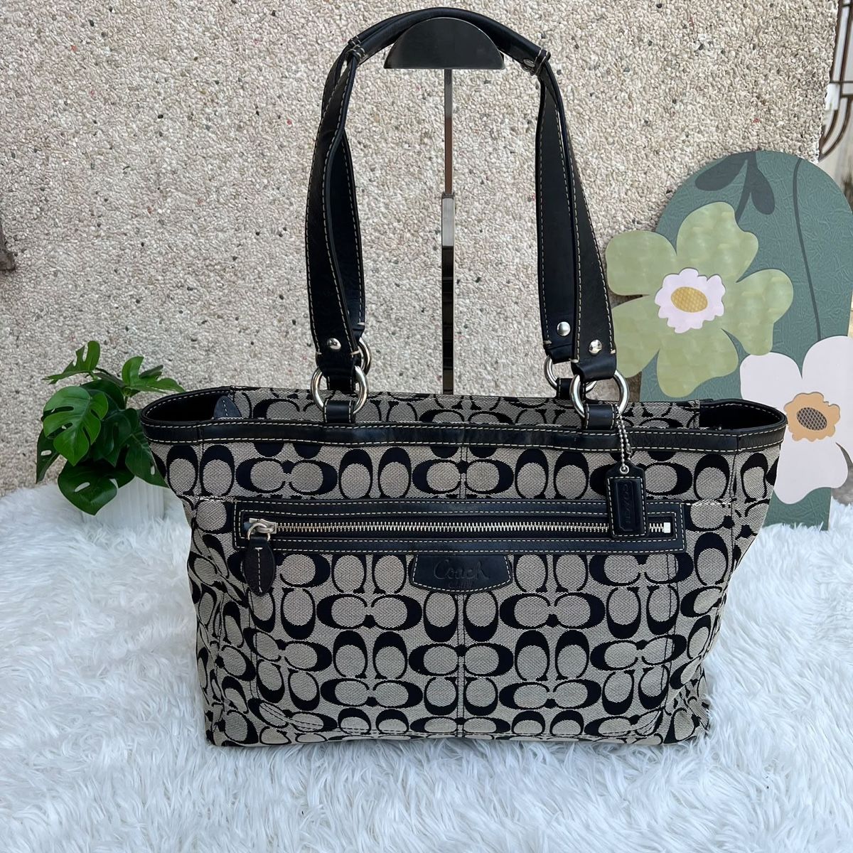 Coach Borse da donna: Coach Tasche Monogram Canvas Leder schwarz beige, Schoolbag – Usato da Eggenwil venduto da CNSRVINTAGE 6