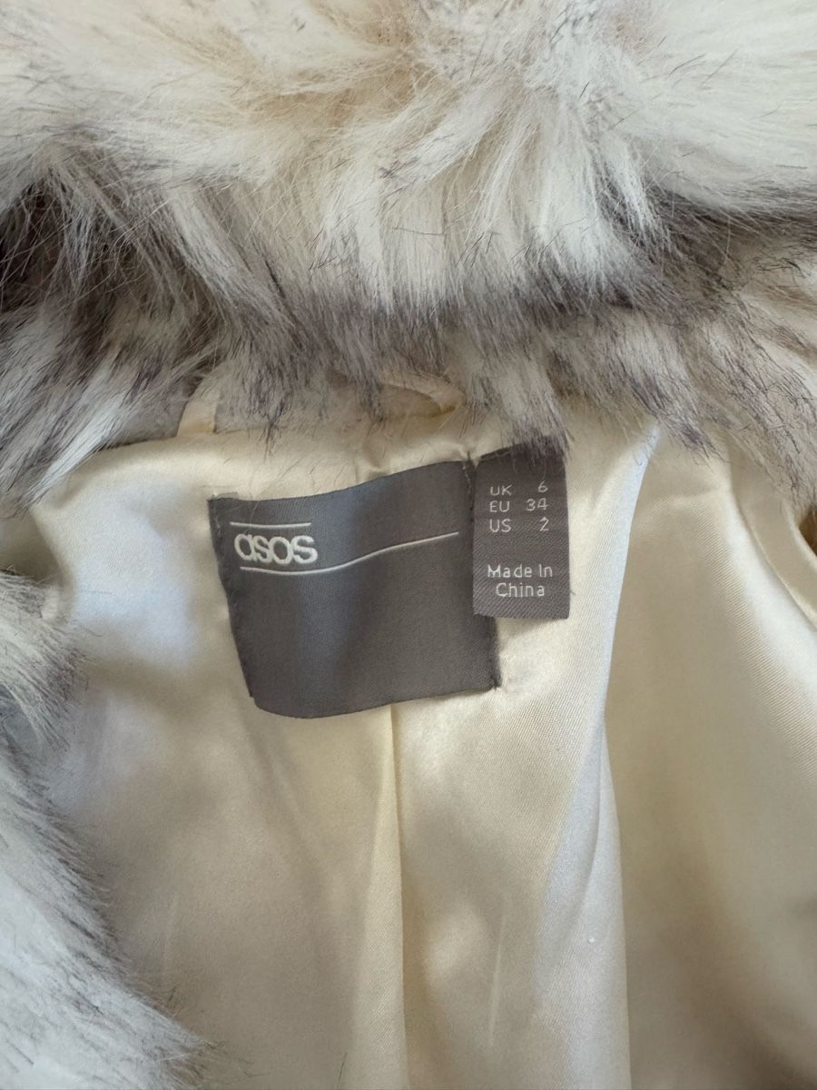 Asos Giacche: Felljacke ASOS XS mit Kapuze – Nuovo (secondo la descrizione) da St. Gallen venduto da fraurose 2