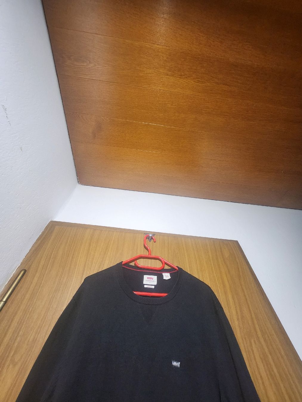 Levi's Pullover & Sweatshirts: Pull Col Rond Levi's Noir Taille L – Gebraucht aus Niedergösgen von Eva2410 2