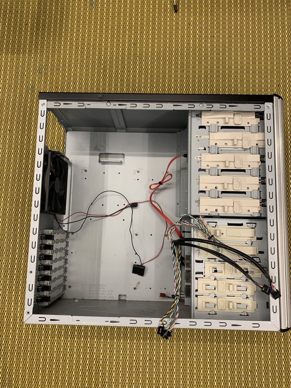 Boîtiers: PC Gehäuse Cooler Master Centurion 5 CAC-T05-UW – D'occasion à Embrach par Thomy88 1