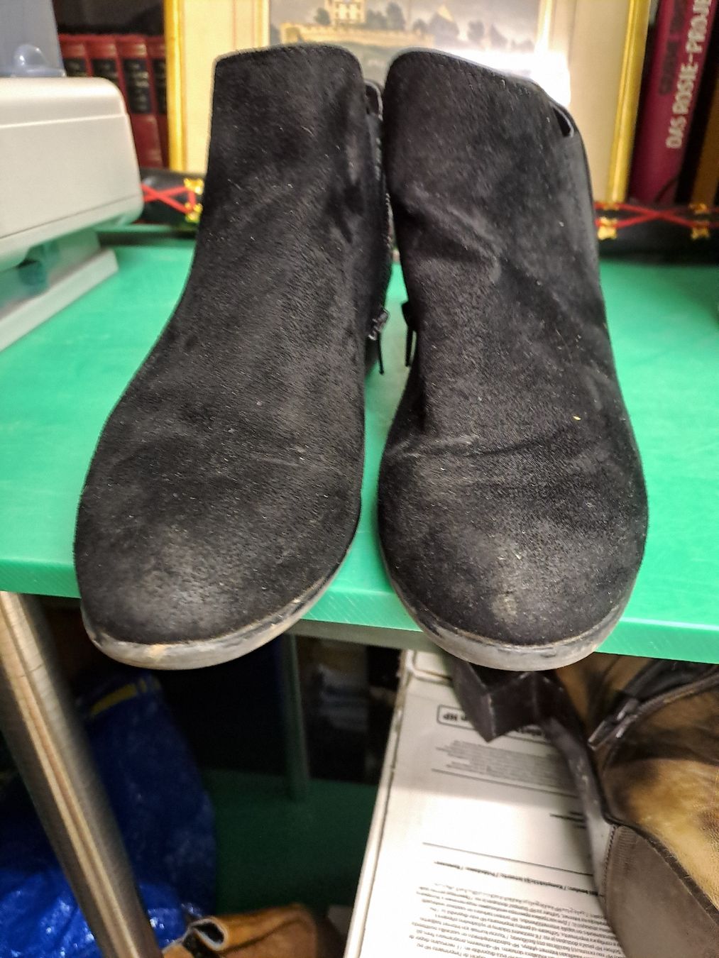 Scarpe da donna: Schwarze Stiefeletten Grösse 38 – Usato da Zürich venduto da Schoebi19 4