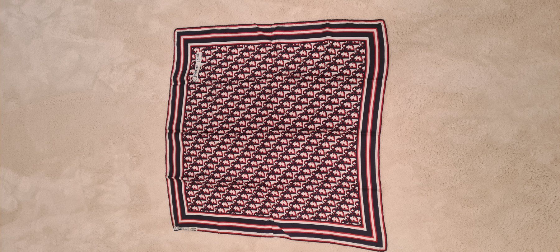 Dior Foulard & Sciarpe: Dior schal/tuch – Usato da Rebstein venduto da Soju3