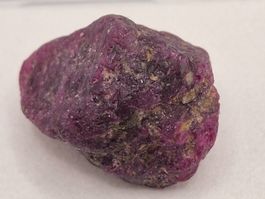 Roh Rubin – 21.5ct – Karnataka, Indien
