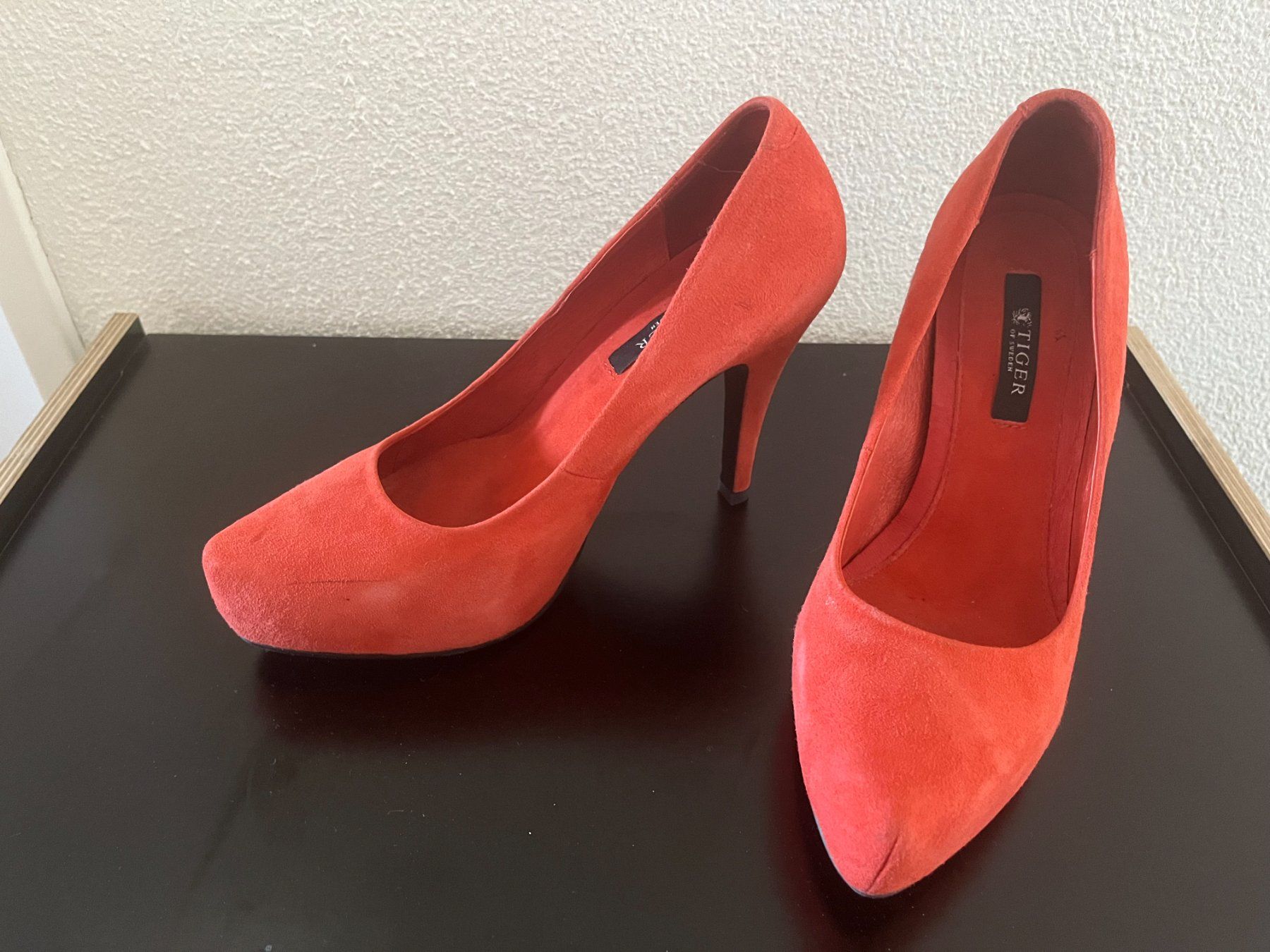 Scarpe da donna: tiger of sweden orange – Usato da Einsiedeln venduto da MelSol77