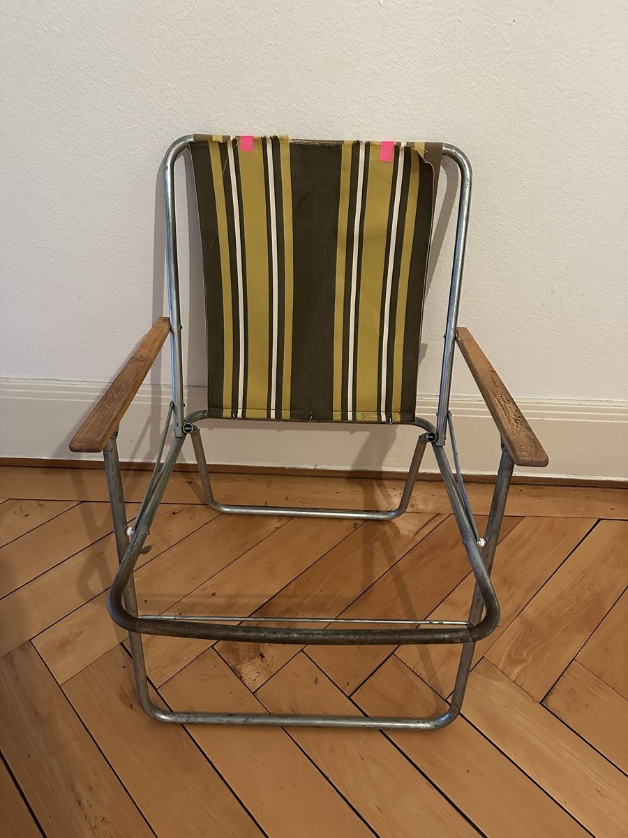 Chaises: Campingstuhl Vintage DEFEKT – Défectueux à Zürich par Lux2020