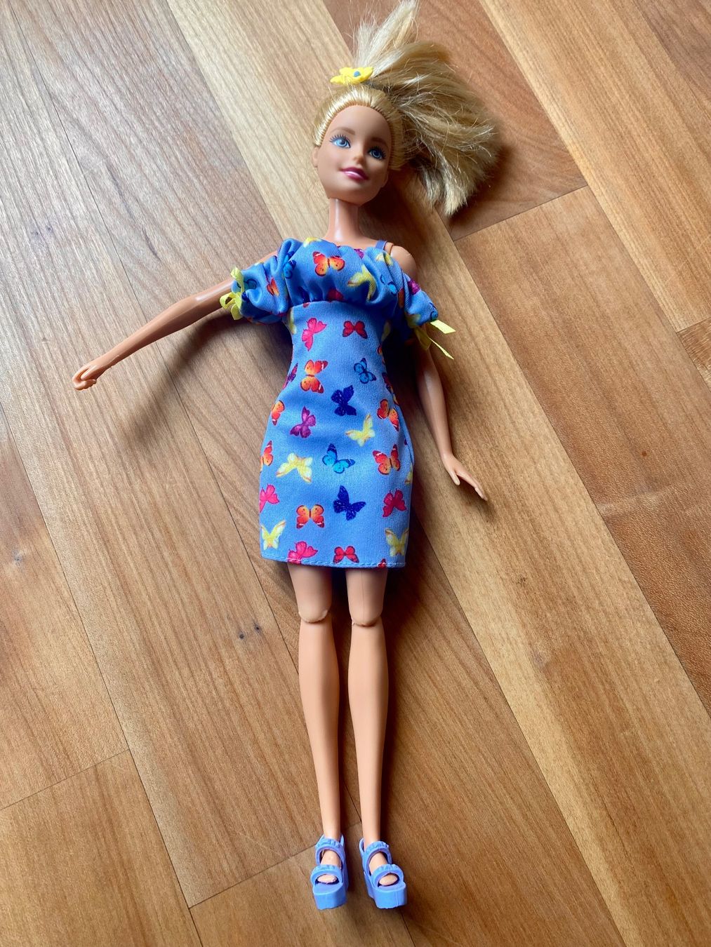 Bambole: Barbie mit div. Kleidern – Usato da Rorbas venduto da ser_2lfq 3