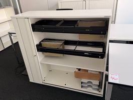 Tradingzone Schiebetürschrank (Lot 39) 8304 Wallisellen