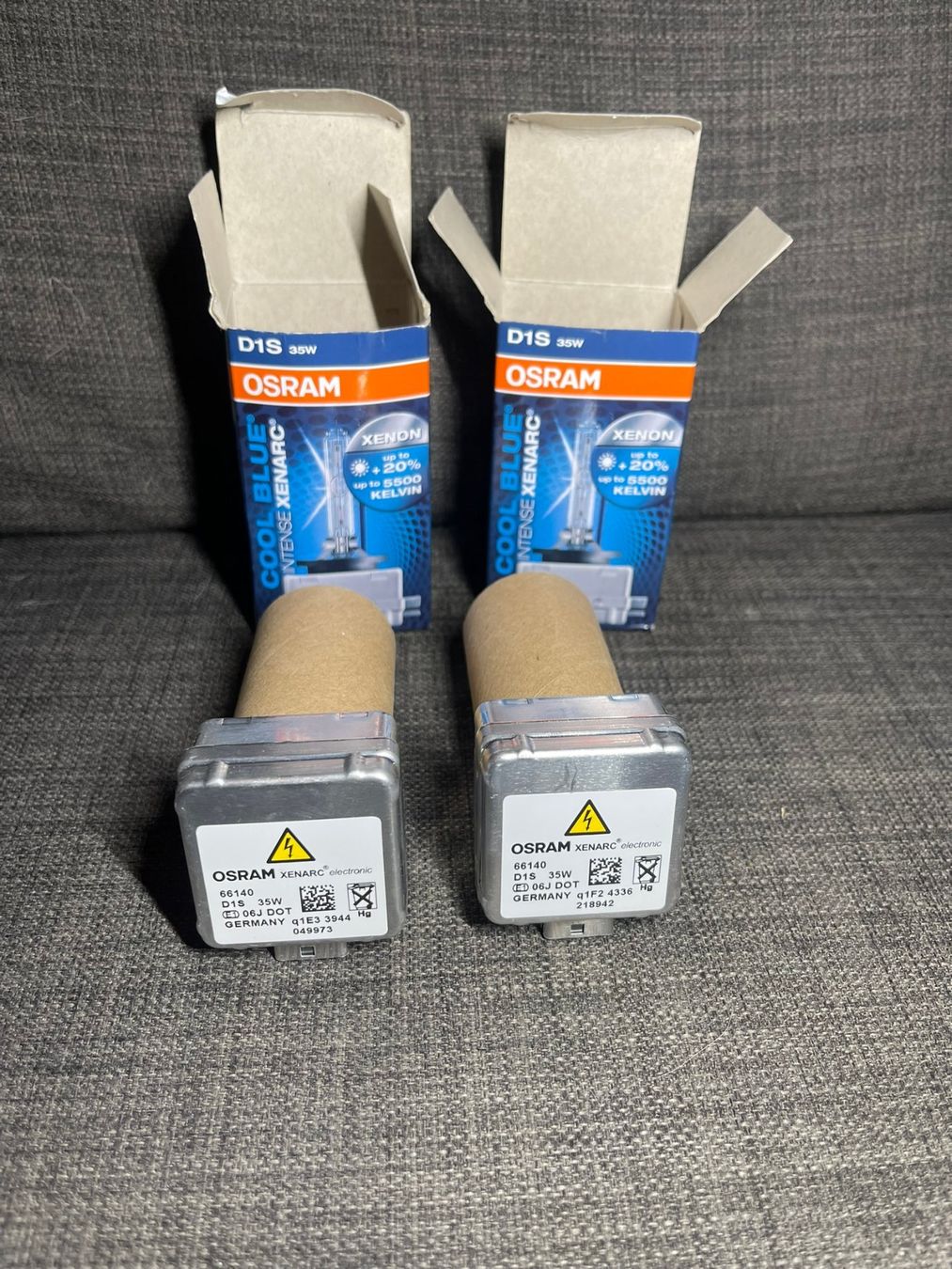 Tutti pezzi di ricambio auto: Xenon Birne D1S , 2 Stück, NEU – Nuovo (secondo la descrizione) da Märstetten venduto da AlienNova 1