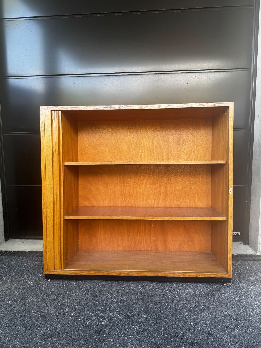 Commodes: Kommode Rollladenschrank 60er – D'occasion à Bellach par 2ndBox 1