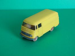 Alter Mercedes Lieferwagen von Wiking 1/87