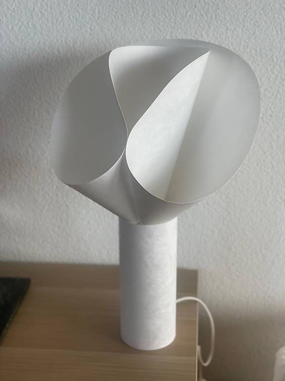 Lampen: Modern table lamp. – Gebraucht aus Zug von lou_nx8t